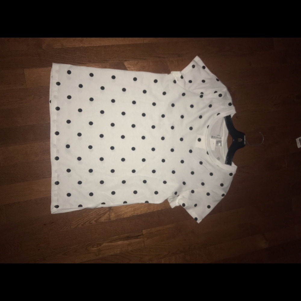 BASIC WHITE POLKA DOT TEE